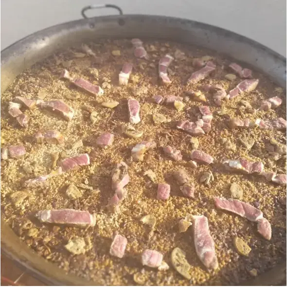 Paella premium amb xuleton de vaca madurada a la brasa.