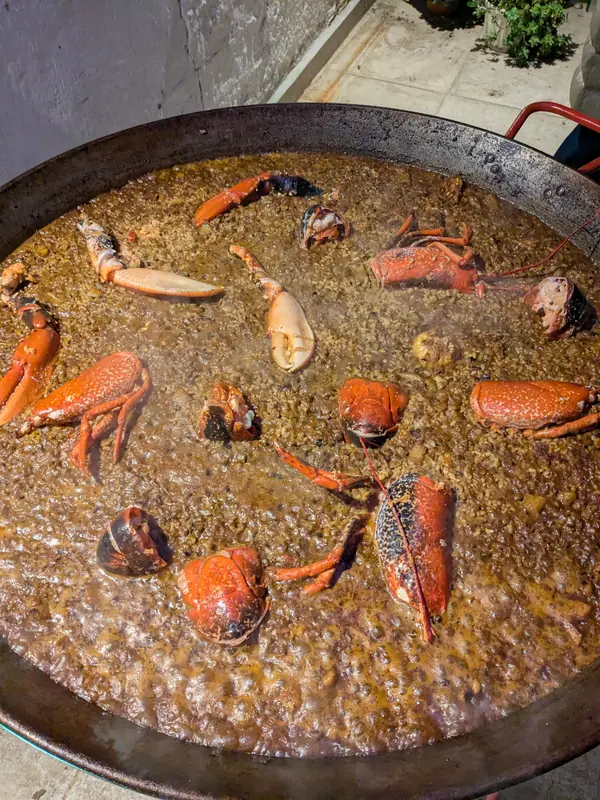 Paella d'autor de llamàntol